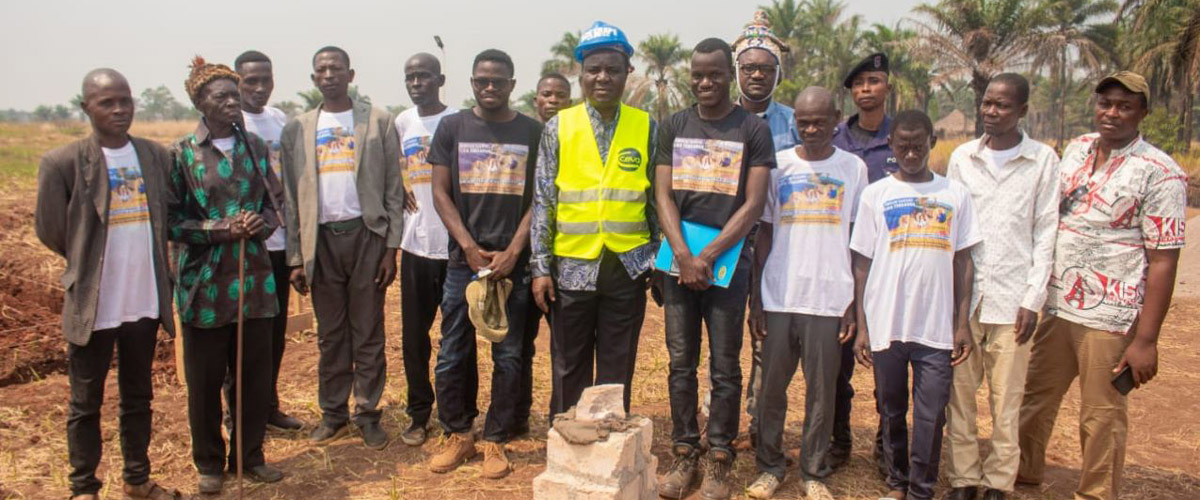 Pose de la première pierre du cs denis tshilombo-Adetrape.