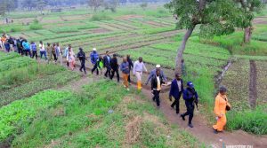 Visite délégation du ministère du développement rural a Mpasu Tshishiya.